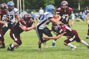Otter eleven rolls past MAV