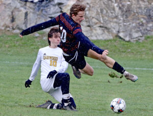 MUHS boys’ soccer falls one goal short in semifinal