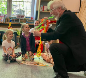 Lincoln magician conjures joy & hope in Ukraine