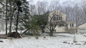 Winter storm leaves thousands in county without power