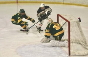 Girls’ hockey wins one, loses one, stays over .500