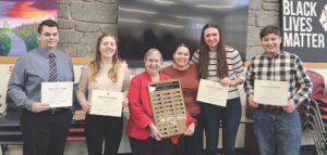 Vergennes students receive DAR awards