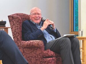 Leahy wows crowd with witty recollections