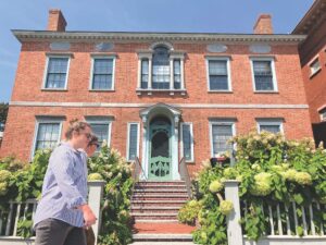 As organization evolves, Vermont Folklife to sell Warren House