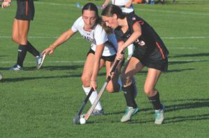 Eagle field hockey starts fast and outlasts Tigers
