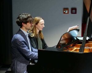 Shall We Dance? Four-hands piano magic to pay a visit