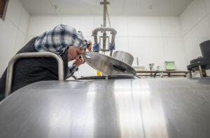 State begins testing milk for avian flu