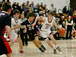 Boys’ hoop: Tigers top Eagles; OV, VUHS prevail