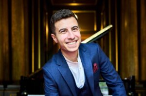 Palestinian-Jordanian musician performs at the Mahaney