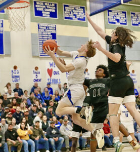 VUHS boys’ hoop falls just short in D-III playoff