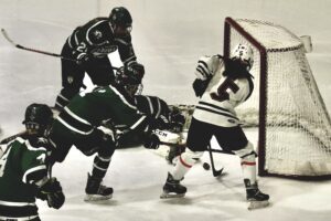 Tiger girls’ hockey wins handily