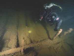Museum researches Champlain shipwrecks