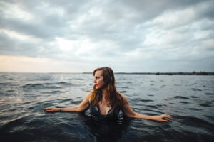 Sarah King sings Aug. 2