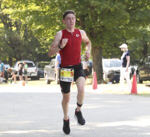 Middlebury athlete wins men’s Olympic distance triathlon