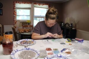 Bristol jewelry business raises awareness for rheumatoid arthritis