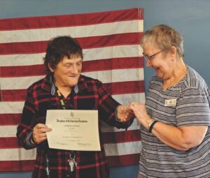 Reynolds receives DAR award