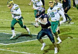 Tigers collar Bulldogs to reach D-I football final
