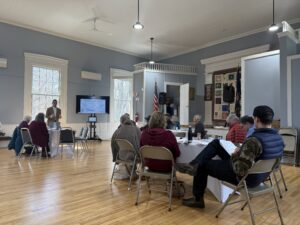 Residents gather for pizza and planning in Panton
